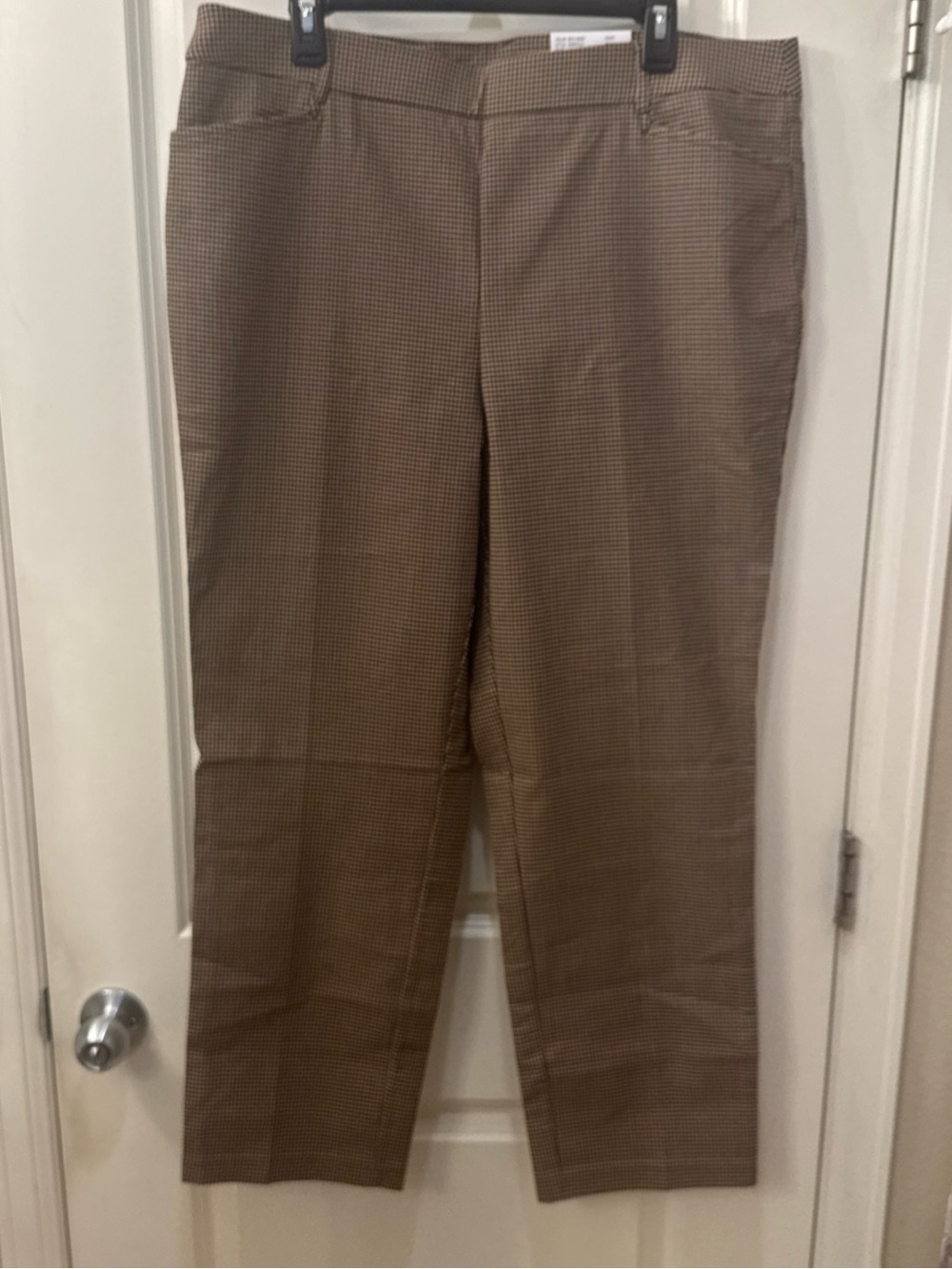 Rafaella Women's Tan/Black Plaid Pull-On Straight Leg Stretch Pant Size 18